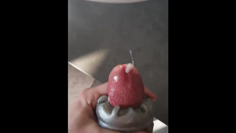 Fleshlight Quickshot Handjob - HOW LONG CAN YOU LAST??