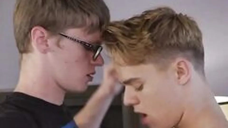 Foggy Day Bareback Gay Porn Videos