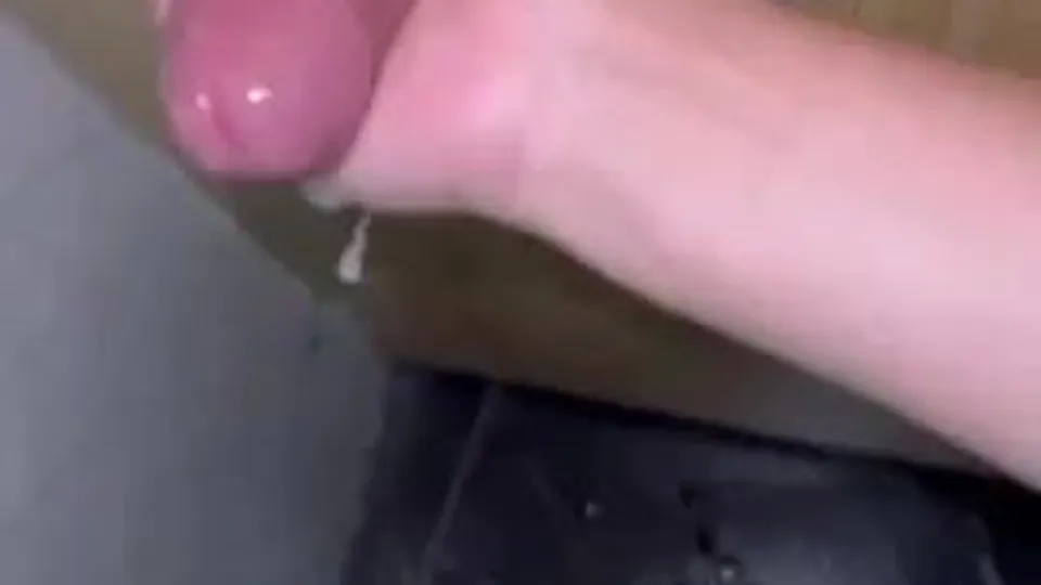 Found a double-cummer at the gloryhole in the mall again