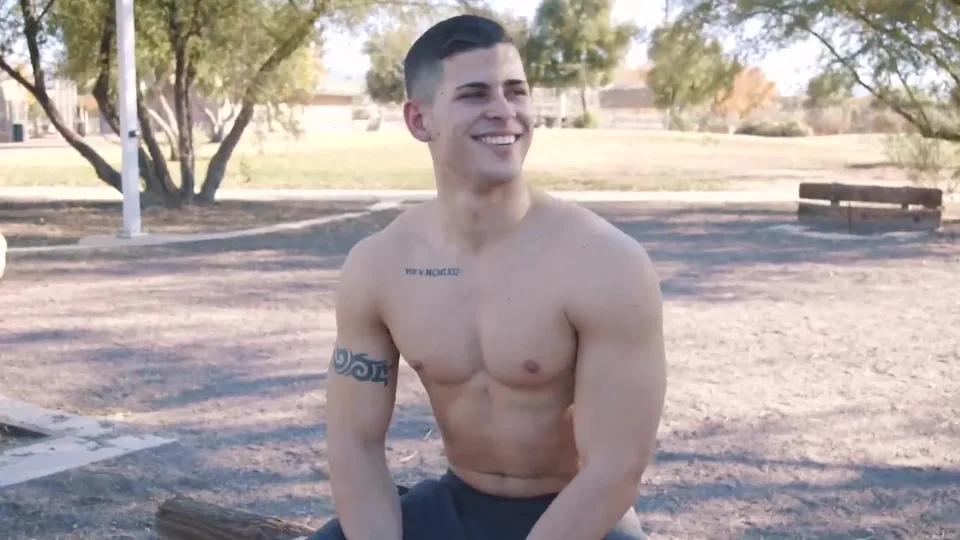 Frat Muscle Hunk Masturbation Solo - ThisVid.com