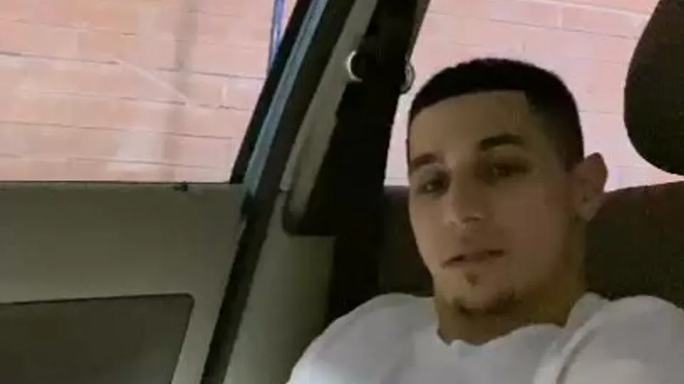 Freaky Cuban busting a fat nut in his car 1 - ThisVid.com