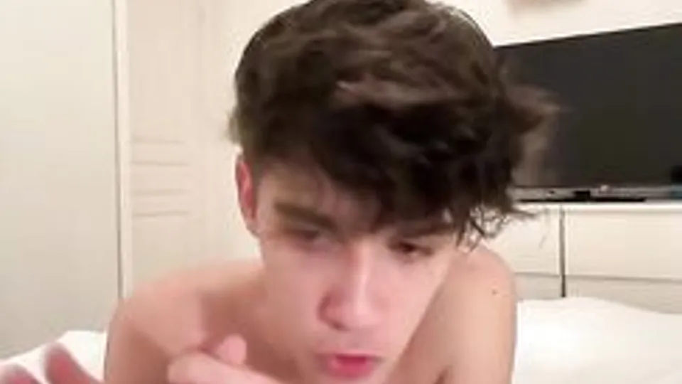 French Twink Masturbates at Home