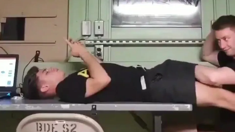 Friend lends his mouth to a horny STR8 - ThisVid.com