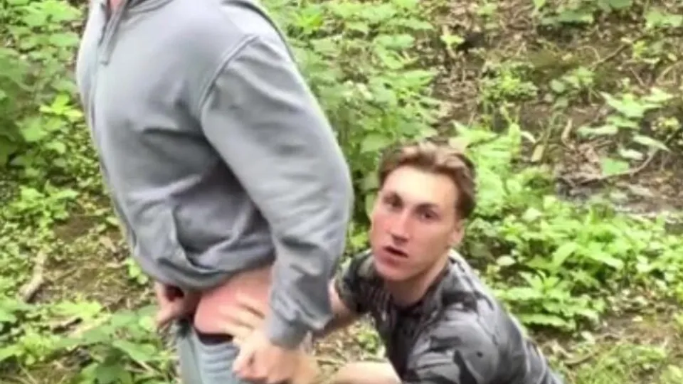 #Friends - Couple fuck in the woods