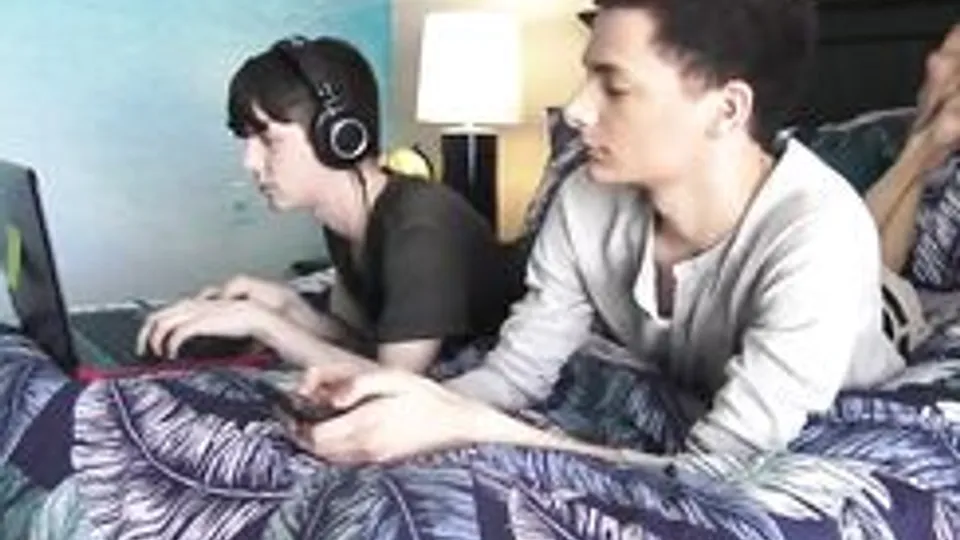 Gaming Friends' Twink Flip-Flop