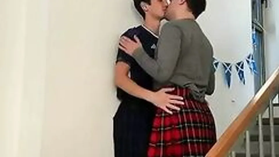 friends make out suck and fuck