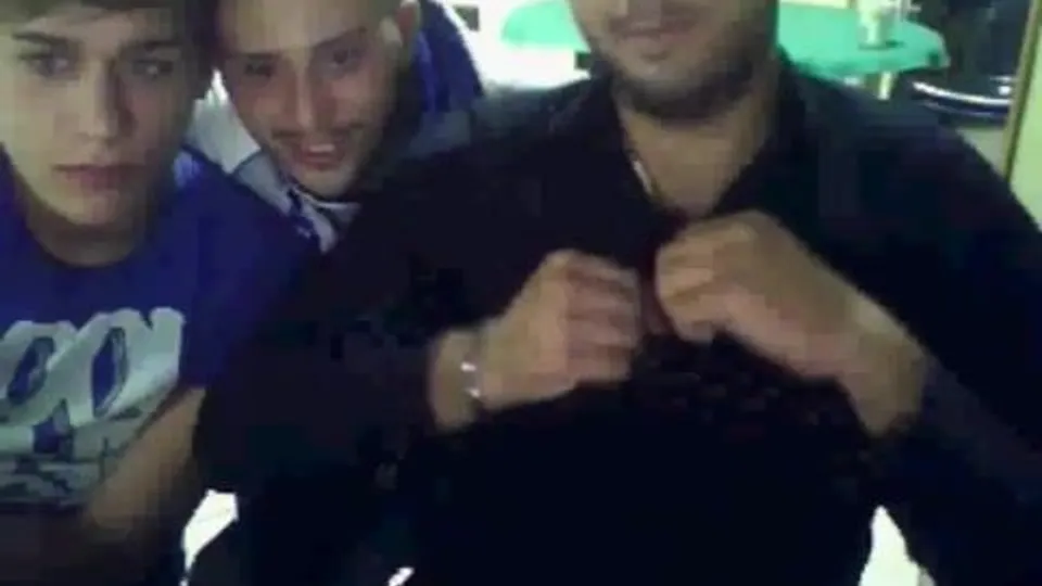 Friends on straight cam men