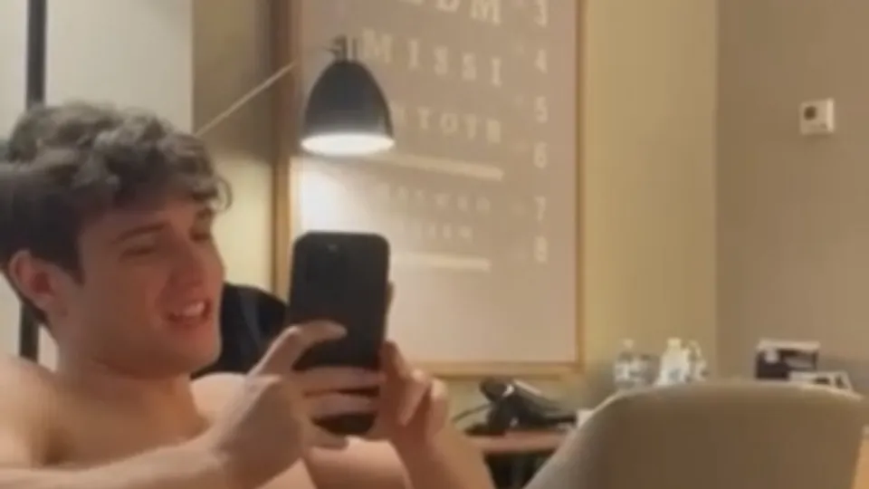 Friends' Playful Threesome