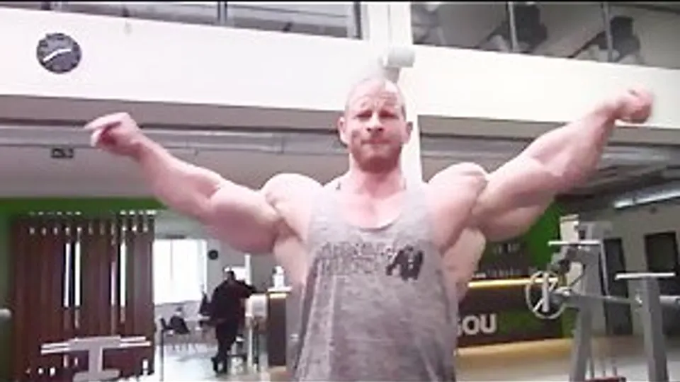 front double biceps