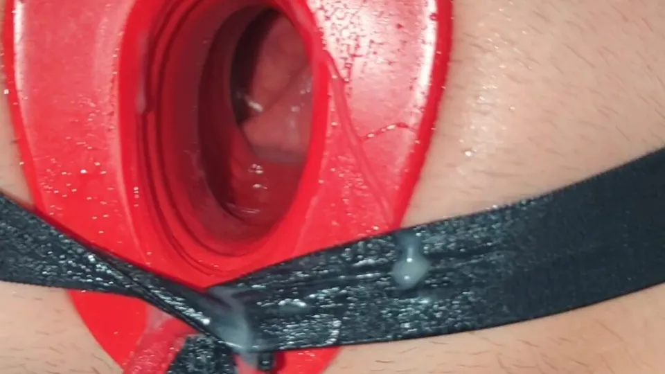 Fucked through my pighole - ThisVid.com