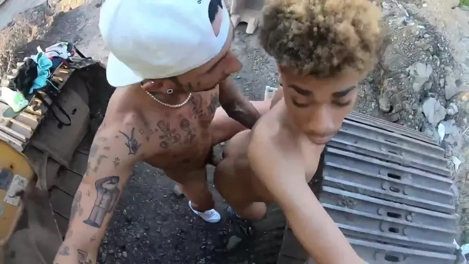 Fucked under highway overpass - ThisVid.com