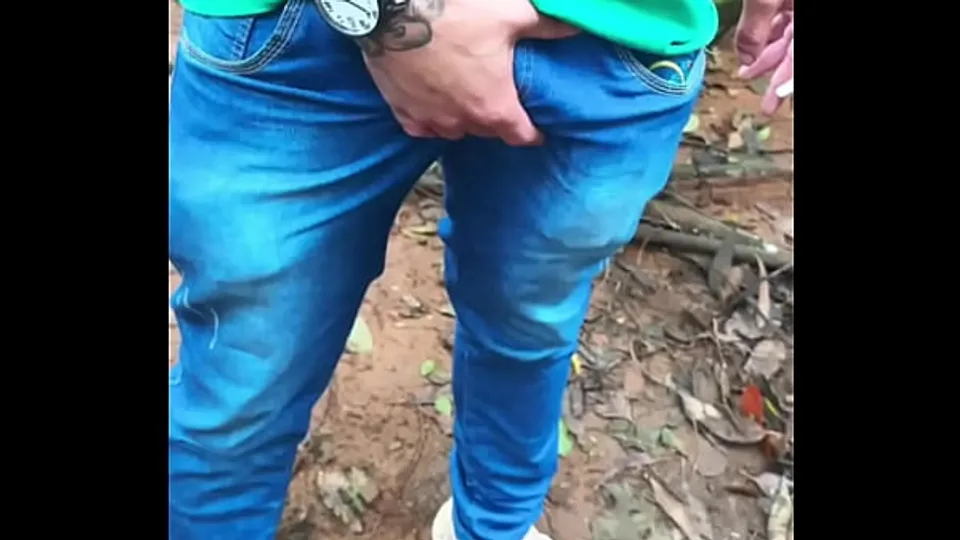 FUCKING A STRANGER IN THE WOODS