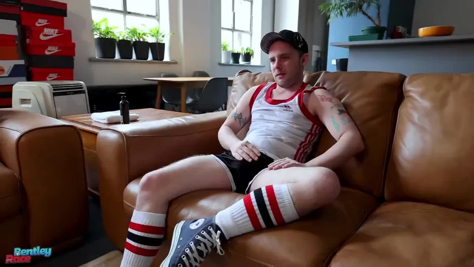 Fucking my cute friend James in his sneakers.mp4