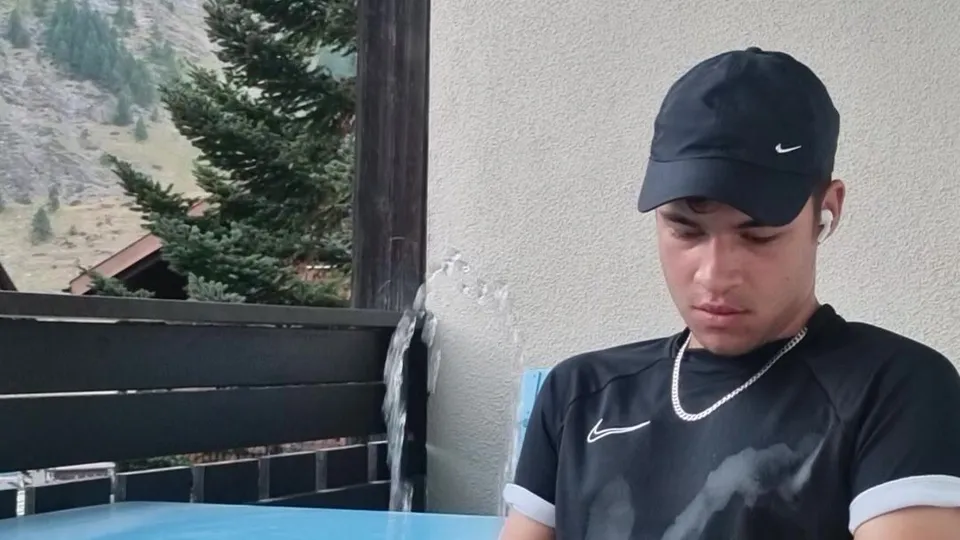 Fully clothed piss on balcony - ThisVid.com
