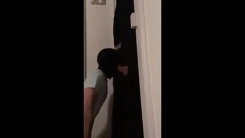 Fun Time at the Glory Hole (7)