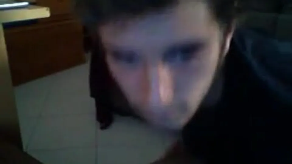 Furry Portuguese lad spreads ass and jerks off - ThisVid.com