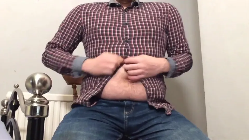 Gainer Tries On Old Clothes - ThisVid.com En español