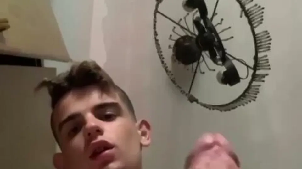 GAMBUZZA COLLEGIO - ThisVid.com