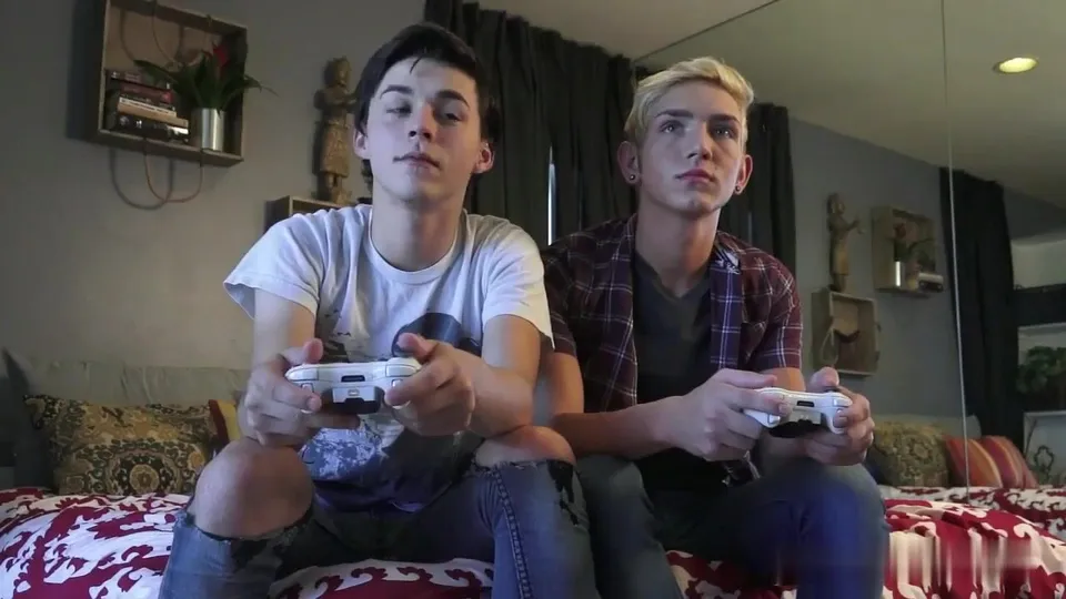 Gamers End up Fucking Gay Porn Videos