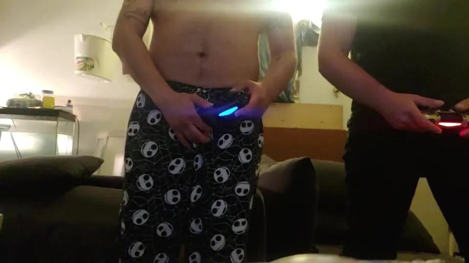 Gaming Bro's Accidental Exposure