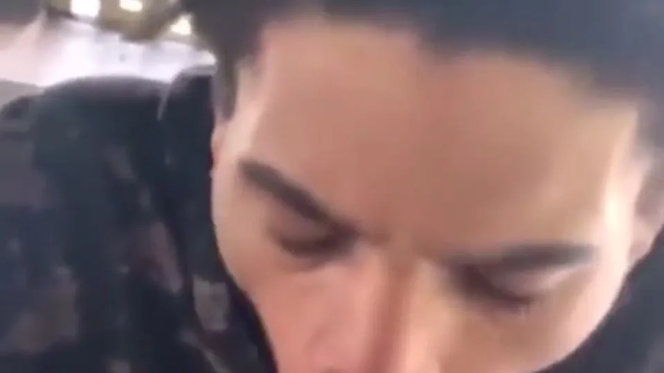 Gay black swallow - ThisVid.com