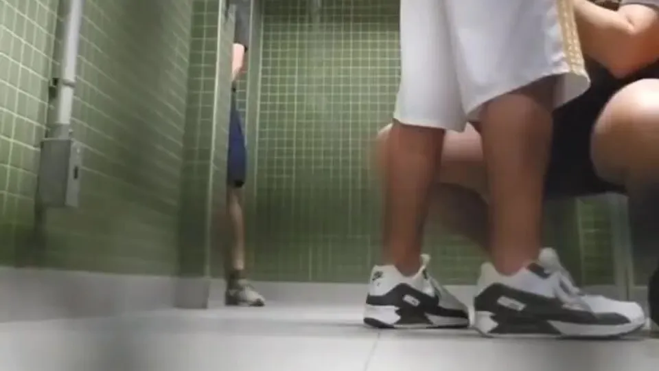 Gay cruising - video 10 - ThisVid.com