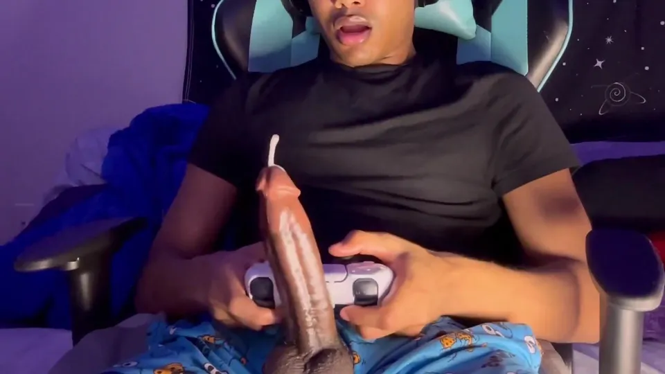 Gayming makes me cum