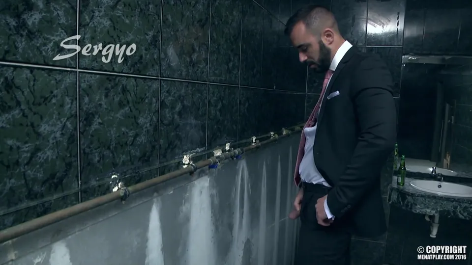 Xavi Duran Initiates Sergyo in Public Restroom