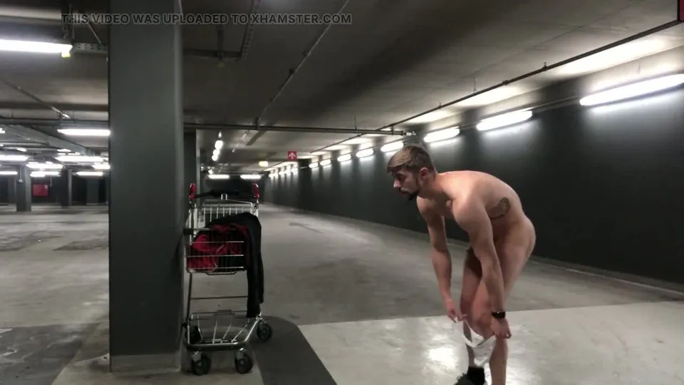Public Park Masturbation: German Guy Jerks Off