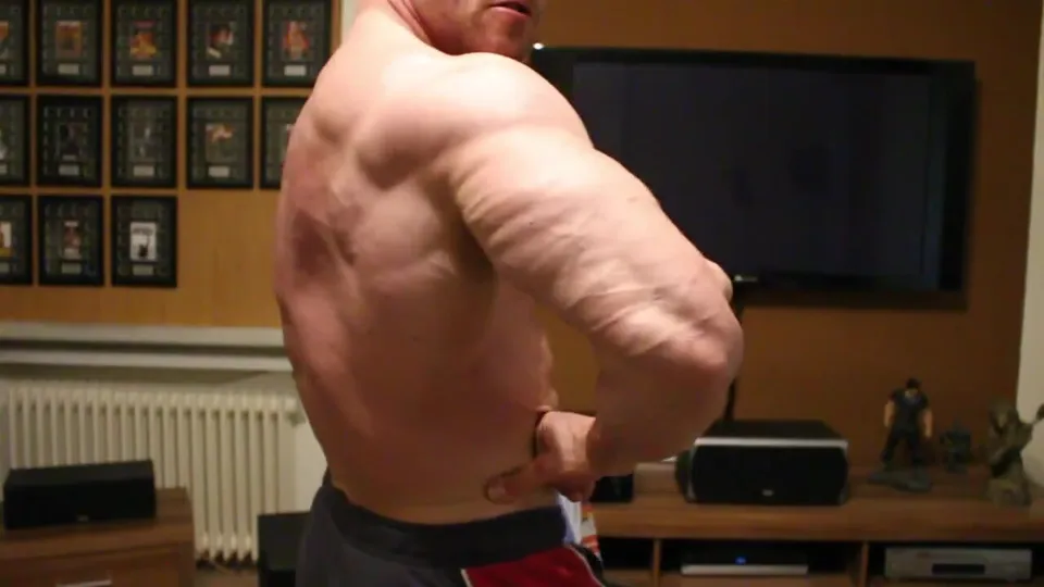 German Muscle God Daddy 2 - ThisVid.com auf Deutsch