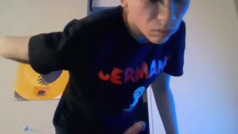 GERMAN TEEN JERKS OFF HIS FAT BOMB - CUM