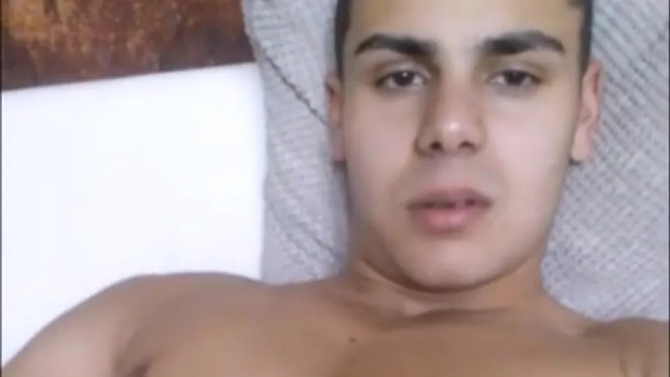 Get naked and wank - ThisVid.com