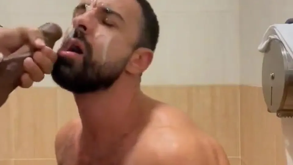 Getting coated in cum - ThisVid.com auf Deutsch