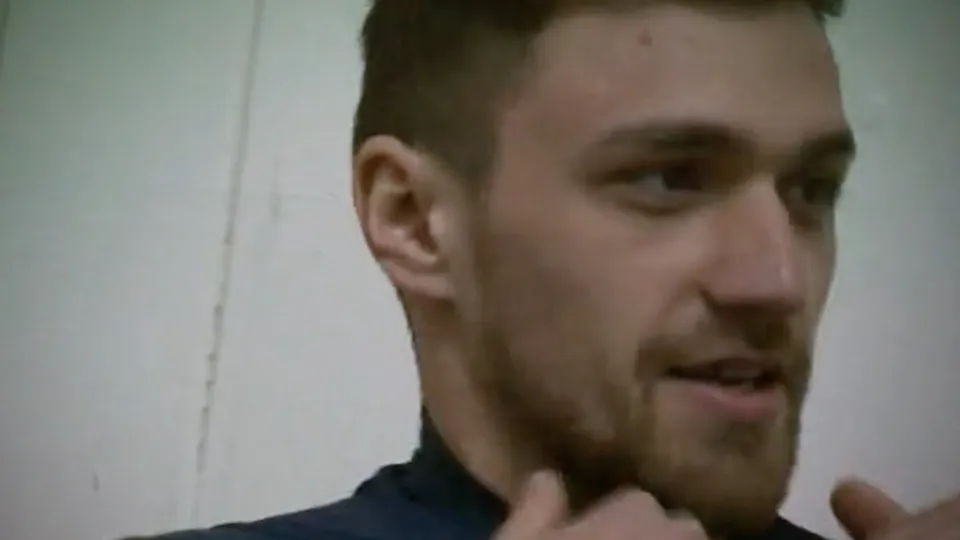 Getting Undressed - Footballer - ThisVid.com