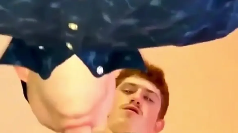 Ginger serviced by fag - ThisVid.com