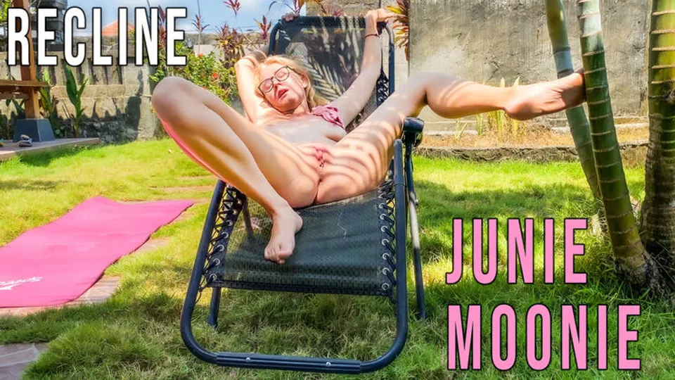 Girls Out West - Junie Moonie - Junie Moonie - Recline 