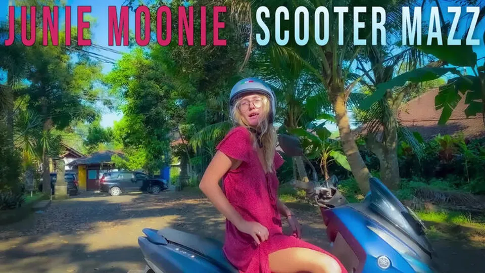Girls Out West - Junie Moonie - Junie Moonie - Scooter Mazz 