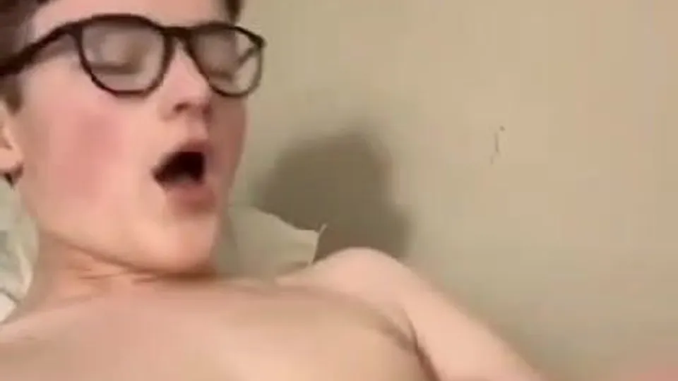 Glasses boy cumshot