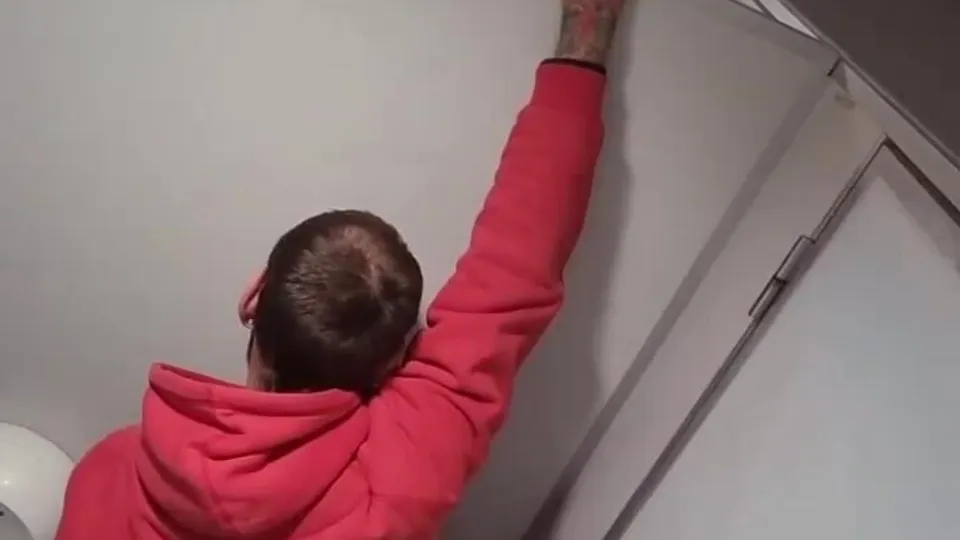 Gloryhole caught - ThisVid.com