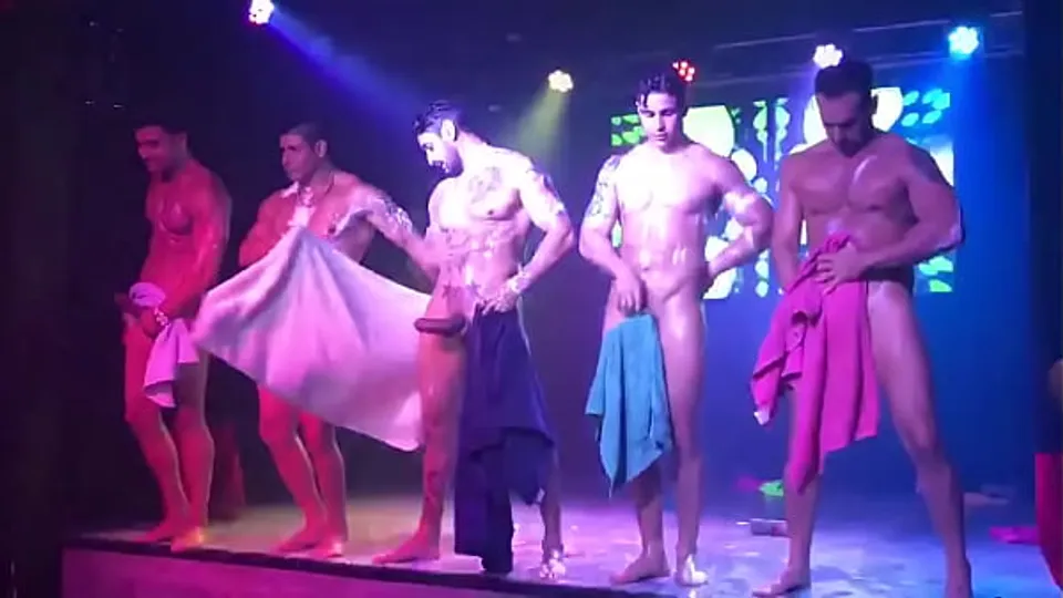 gogo show boys