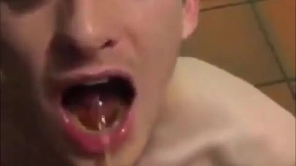 Golden Shower - video 19 - ThisVid.com