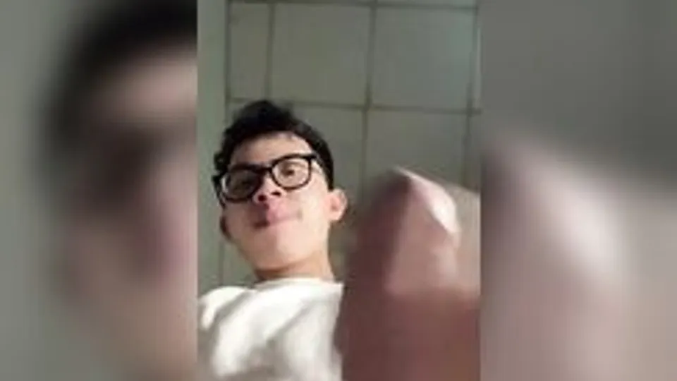 Twink Boys Suck Big Cock on Webcam