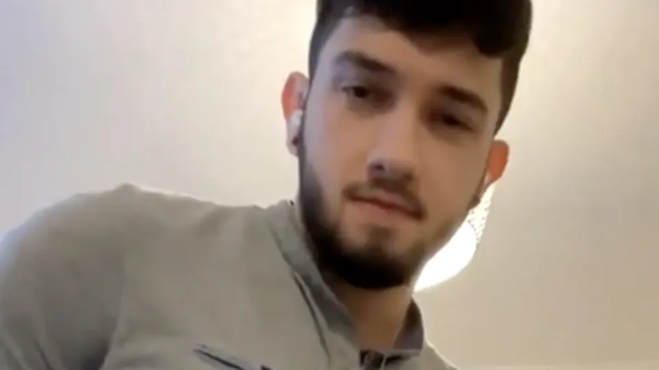 Good Christian jock showing off his thick cock - ThisVid.com 中文
