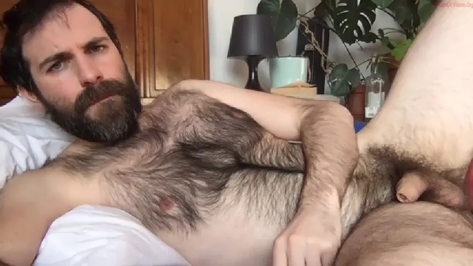 Gorgeous hairy man flaunting his soft uncut beauty - ThisVid.com