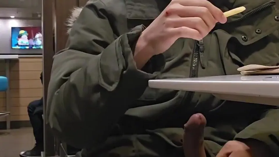 Got horny at the restuarant