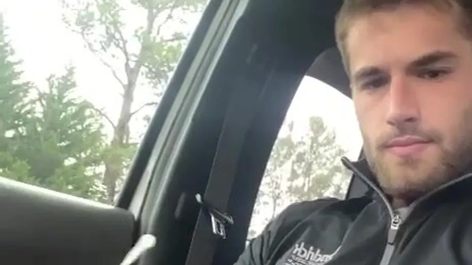 Gozando no carro - ThisVid.com