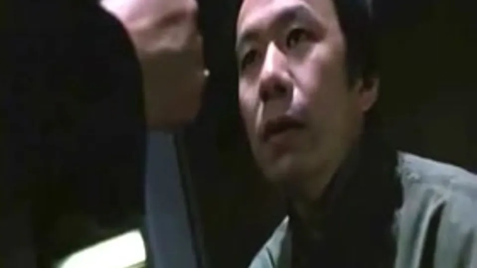 Muskulöser Opa präsentiert sich