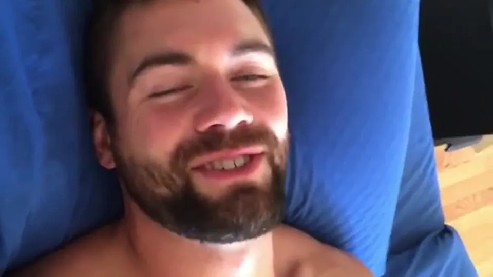 Griffin Barrows - I love late spring and summer; opening the windows, stroking my cock after the gym, and nutting before a nap. I love summer, and I love being a guy.mp4