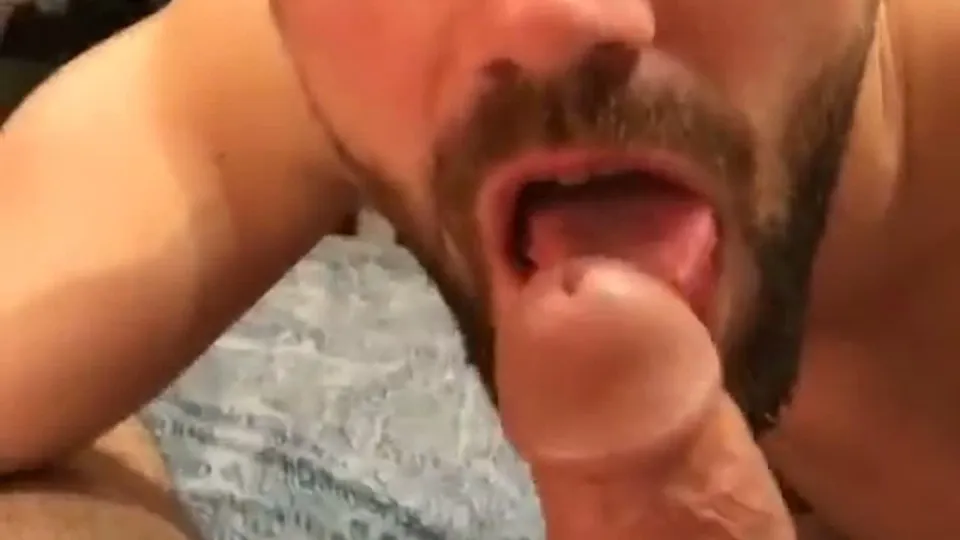 Griffin Barrows - McHale hit me up to deepthroat his god-like rod. Then he wanted me to blast my 3-day load in him (part 1-2).mp4