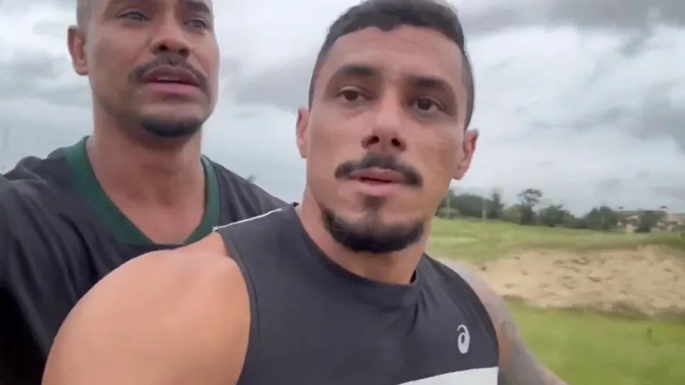 guilherme gaucho fucks thiago morais  — PornOne en français
